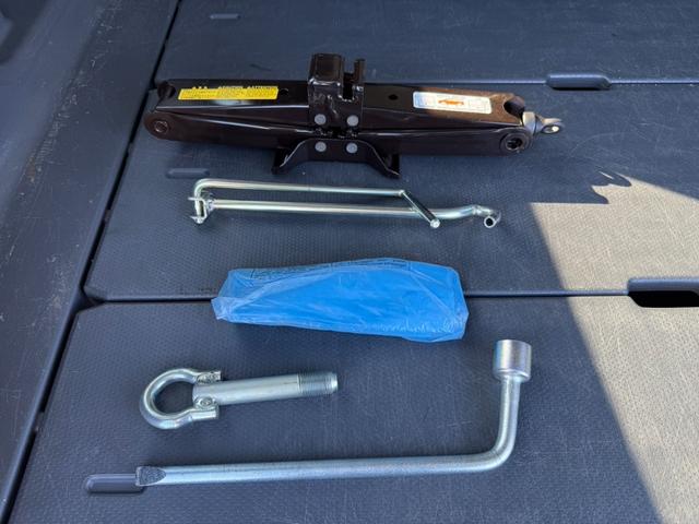 ヴォクシー トランス-X ライトキャンピングカー 車中泊しよう車 新品タープ 新品エアマット デッキボード デッキベッド 5人乗り4ナンバー登録可 HID ナビ 地デジテレビ DVDビデオ CD録音 ETC車載器 Wエアバッグ(74枚目)