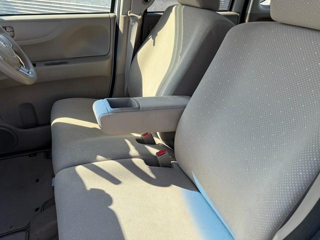 Ｎ－ＢＯＸ Ｇ・Ｌパッケージ　両側パワースライドドア　純正ナビ　バックカメラ　ステアリングリモコン　ＥＴＣ車載器　スマートキー　プッシュスタート　ダブルエアバッグ　ＡＢＳ　横滑り防止装置（14枚目）