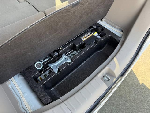 Ｎ－ＢＯＸ Ｇ・Ｌパッケージ　両側パワースライドドア　純正ナビ　バックカメラ　ステアリングリモコン　ＥＴＣ車載器　スマートキー　プッシュスタート　ダブルエアバッグ　ＡＢＳ　横滑り防止装置（25枚目）