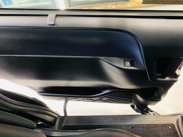 Si 福祉車両 サイドリフトアップシート 両側電動スライドドア スマートキー ナビ TV(フルセグ) DVD再生 Bluetooth接続 後席モニター ETC 衝突被害軽減システム オートマチックハイビーム(67枚目)