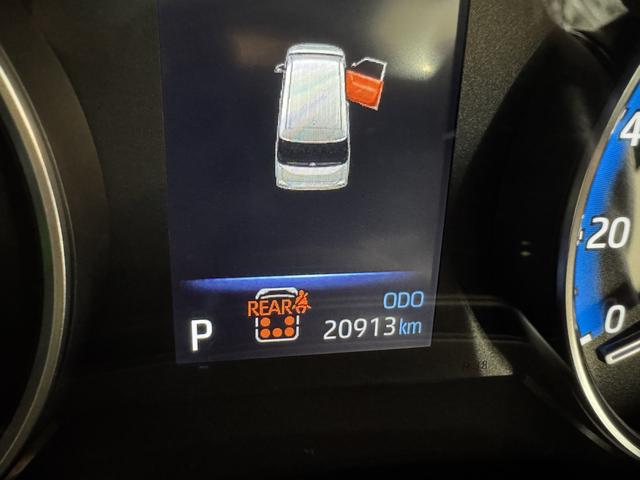 ヴォクシー ハイブリッドＳ－Ｇ　モデリスタエアロ／アルミ　ドライブレコーダー　バックカメラ　ナビ　ＴＶ　クリアランスソナー　オートクルーズコントロール　レーンアシスト　両側電動スライドドア　福祉車両　サイドリフトアップチルトシート（4枚目）