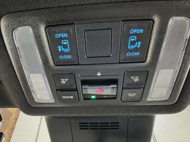 ヴォクシー ハイブリッドＳ－Ｇ　モデリスタエアロ／アルミ　ドライブレコーダー　バックカメラ　ナビ　ＴＶ　クリアランスソナー　オートクルーズコントロール　レーンアシスト　両側電動スライドドア　福祉車両　サイドリフトアップチルトシート（12枚目）