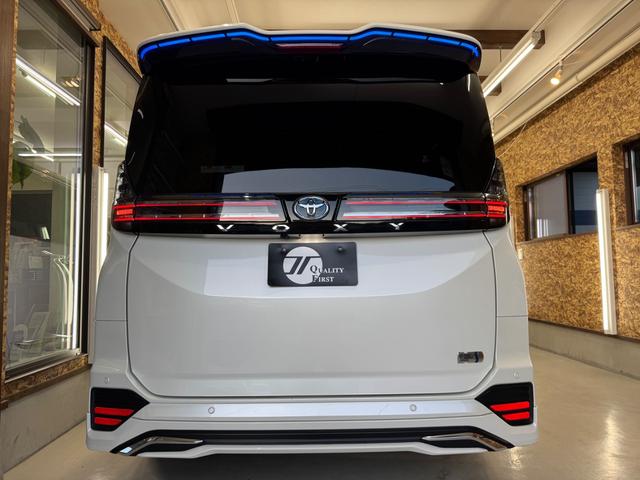 ヴォクシー ハイブリッドＳ－Ｇ　モデリスタエアロ／アルミ　ドライブレコーダー　バックカメラ　ナビ　ＴＶ　クリアランスソナー　オートクルーズコントロール　レーンアシスト　両側電動スライドドア　福祉車両　サイドリフトアップチルトシート（17枚目）