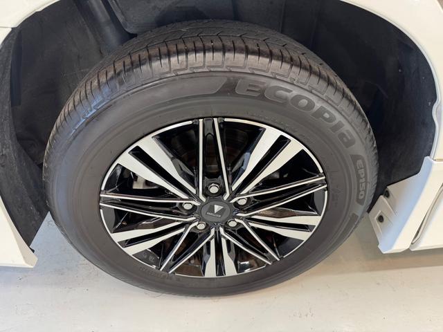 ヴォクシー ハイブリッドＳ－Ｇ　モデリスタエアロ／アルミ　ドライブレコーダー　バックカメラ　ナビ　ＴＶ　クリアランスソナー　オートクルーズコントロール　レーンアシスト　両側電動スライドドア　福祉車両　サイドリフトアップチルトシート（22枚目）