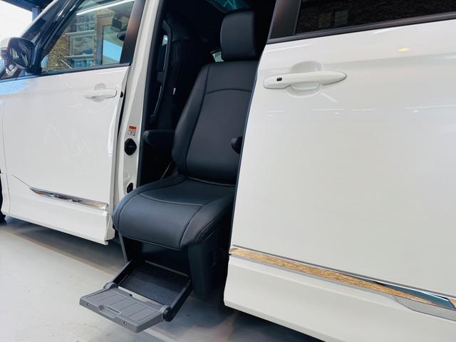 ヴォクシー ハイブリッドＳ－Ｇ　モデリスタエアロ／アルミ　ドライブレコーダー　バックカメラ　ナビ　ＴＶ　クリアランスソナー　オートクルーズコントロール　レーンアシスト　両側電動スライドドア　福祉車両　サイドリフトアップチルトシート（29枚目）