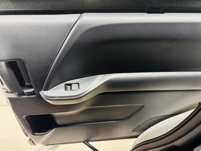 ヴォクシー ハイブリッドＳ－Ｇ　モデリスタエアロ／アルミ　ドライブレコーダー　バックカメラ　ナビ　ＴＶ　クリアランスソナー　オートクルーズコントロール　レーンアシスト　両側電動スライドドア　福祉車両　サイドリフトアップチルトシート（53枚目）