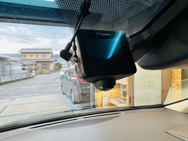 アルファードハイブリッド ＳＲ　３眼ＬＥＤライト　ドライブレコーダー　ＥＴＣ　バックカメラ　ナビ　ＴＶ　クリアランスソナー　オートクルーズコントロール　レーンアシスト　両側スライドドア　福祉車両　サイドリフトアップチルトシート（7枚目）