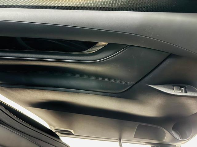 アルファードハイブリッド ＳＲ　３眼ＬＥＤライト　ドライブレコーダー　ＥＴＣ　バックカメラ　ナビ　ＴＶ　クリアランスソナー　オートクルーズコントロール　レーンアシスト　両側スライドドア　福祉車両　サイドリフトアップチルトシート（38枚目）