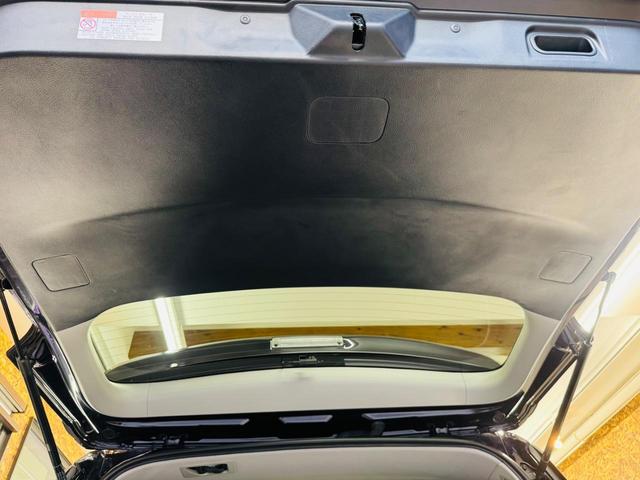 アルファードハイブリッド ＳＲ　３眼ＬＥＤライト　ドライブレコーダー　ＥＴＣ　バックカメラ　ナビ　ＴＶ　クリアランスソナー　オートクルーズコントロール　レーンアシスト　両側スライドドア　福祉車両　サイドリフトアップチルトシート（52枚目）