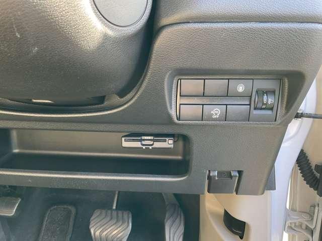 デイズ Ｘ　ワンオーナー　純正９インチＭナビ　ＭＭ３２１Ｄ－Ｌ　ＥＴＣ　アラウンドビュ－　オートライト　ハイビームアシスト　衝突被害軽減ブレーキ　アイドルストップ　純正１４インチアルミ（11枚目）