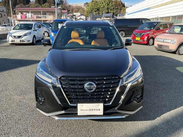 キックス Ｘ　ツートーンインテリアエディション　ワンオ－ナ－　プロパイロット　ツートーン　インテリアエディション　純正Ｍナビ　ＭＭ５２０Ｄ－Ｌ　アラウンドビュ－　ＥＴＣ　追突防止　横滑り防止　ハンドルヒータ－　前席シートヒ－タ－　前後ドラレコ（2枚目）