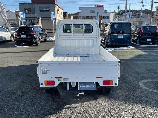 ＮＴ１００クリッパートラック ６６０　ＤＸ　４ＷＤ　オートマ　ＡＭ／ＦＭチューナ（3枚目）