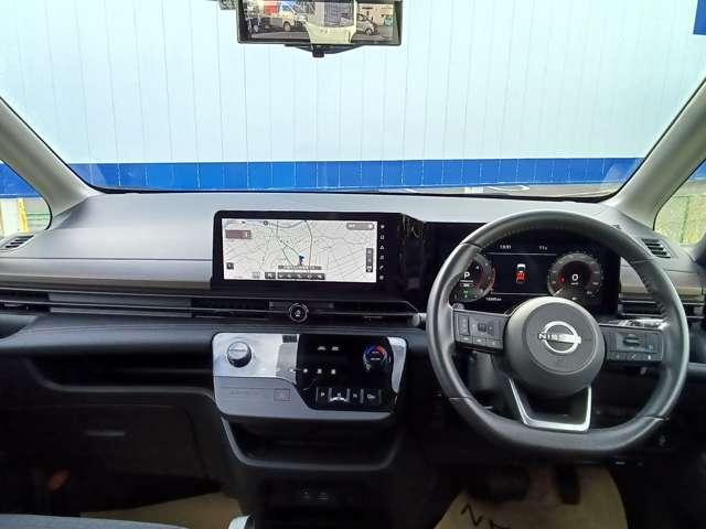 セレナ ２．０　ハイウェイスターＶ　弊社試乗車　メーカーナビ（3枚目）