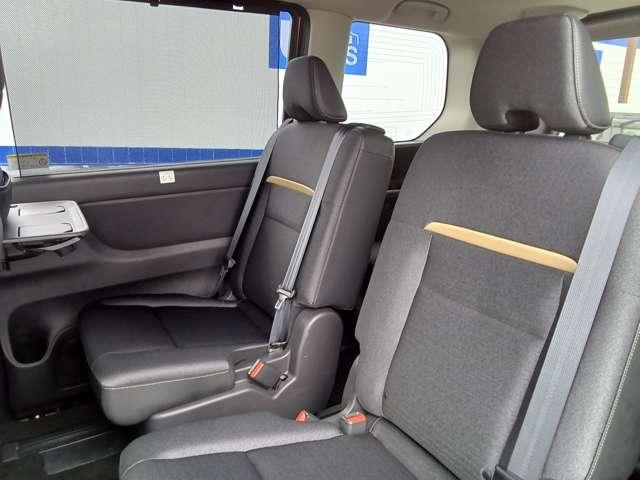 セレナ 2.0 ハイウェイスターV 弊社試乗車(28枚目)