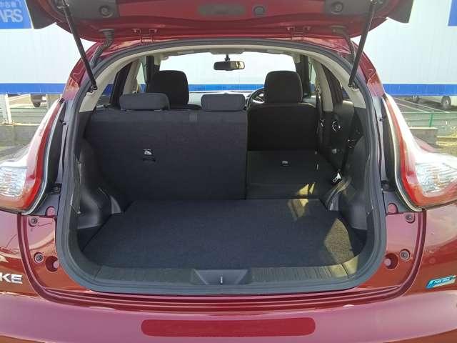 �t���L�V�u���Ɏg����A��Ƃ�̃��Q�b�W�X�y�[�X�B�S�l��Ԃő�^�̃X�[�c�P�[�X�P��ςݍ��߂܂��B