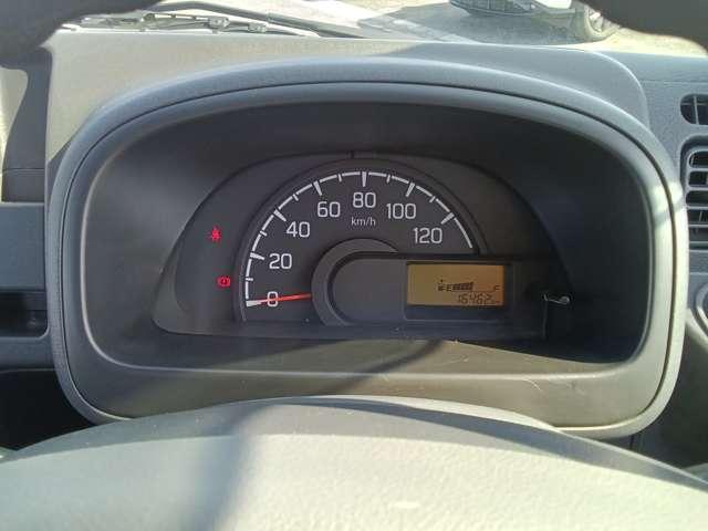 NT100クリッパートラック 660 GX 4WD 5速マニュアル車 CDチューナー付(3枚目)