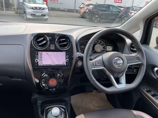 ノート １．２　ｅ－ＰＯＷＥＲ　メダリスト　車検整備付き　ｂｌｕｅｔｏｏｔｈ対応ナビゲーショ（4枚目）