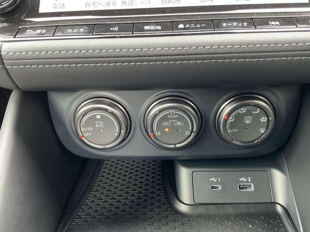 フェアレディZ 3.0 バージョン ST 雹被害車両 店頭販売限定車 車両確認必須(9枚目)