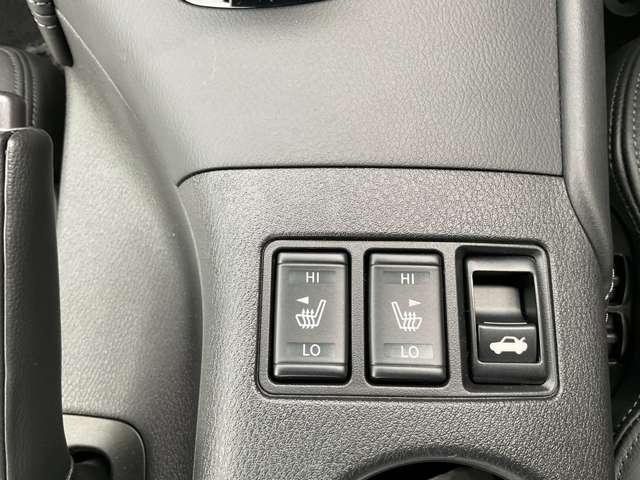 フェアレディZ 3.0 バージョン ST 雹被害車両 店頭販売限定車 車両確認必須(10枚目)