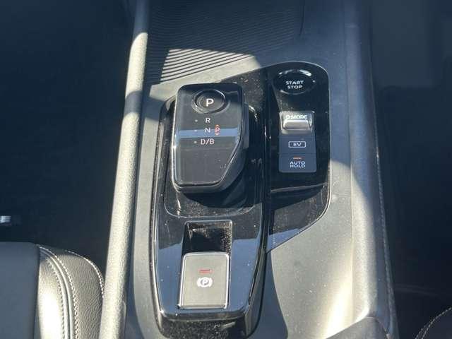 ノート １．２　Ｘ　９０周年記念車　当社社用車　純正ナビ　地デジフルセグ（16枚目）