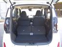 リヤーシートを倒すとさらに荷室のスペースが広くなり大きな荷物も積み込めます。