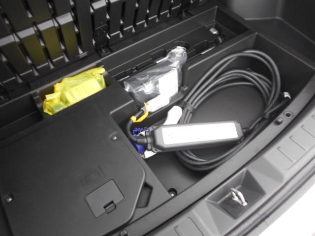 エクリプスクロスＰＨＥＶ Ｐ　スマートフォン連携ナビ　アラウンドビュー　フルセグ　Ｂｌｕｅｔｏｏｔｈ　寒冷地仕様　ＥＴＣ　革シート　クリアランスソナー　レーンアシスト　ＬＥＤランプ　バックカメラ　アイドリングストップ（31枚目）