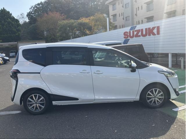 シエンタ Ｇ　４ＷＤ　ナビ　Ｂカメラ　ＥＴＣ　両側パワースライドドア（5枚目）