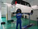 当社のスズキ認定整備士がお客様のお車を隅々まで整備・点検いたします。メンテナンスはおまかせください!