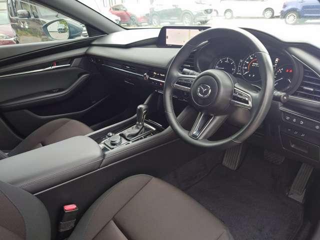 ＭＡＺＤＡ３ファストバック １．８　ＸＤ　プロアクティブ　ツーリング　セレクション　ディ　Ｐシート　誤発進抑制　レーダークルーズコントロール　ＬＥＤヘッドライト　インテリキー　ＤＶＤ　ワンオーナー　ナビＴＶ　ＵＳＢ　シートヒーター　横滑り防止システム　バックモニター　ＰＳ　ＡＵＸ　ターボ（6枚目）