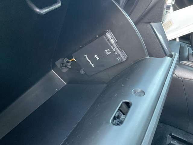 CX-5 2.0 20S サイドエアバック パワーウィンドウ ETC車載器 ミュージックプレイヤー接続可 アルミ Bカメ オートエアコン スマキー アイストップ メモリーナビ ナビテレビ 盗難防止システム 地デジTV キーレス(15枚目)