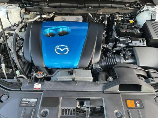 CX-5 2.0 20S サイドエアバック パワーウィンドウ ETC車載器 ミュージックプレイヤー接続可 アルミ Bカメ オートエアコン スマキー アイストップ メモリーナビ ナビテレビ 盗難防止システム 地デジTV キーレス(17枚目)