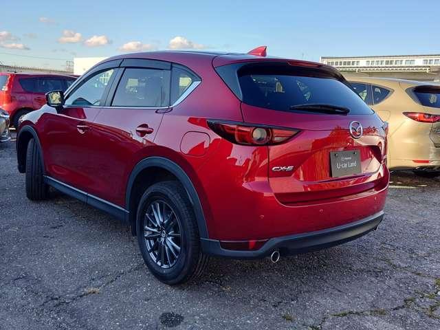 ＣＸ－５ ２．２　ＸＤ　ディーゼルターボ　オートハイビーム　レーダークルコン　ナビＴＶ　横滑り防止機能　ＵＳＢ接続　アイドリング　エアコン　アルミホイール　ＬＥＤライト　セキュリティ　サイドカメラ　パワステ　衝突安全ボディ　Ｂモニター　ＤＶＤ（4枚目）