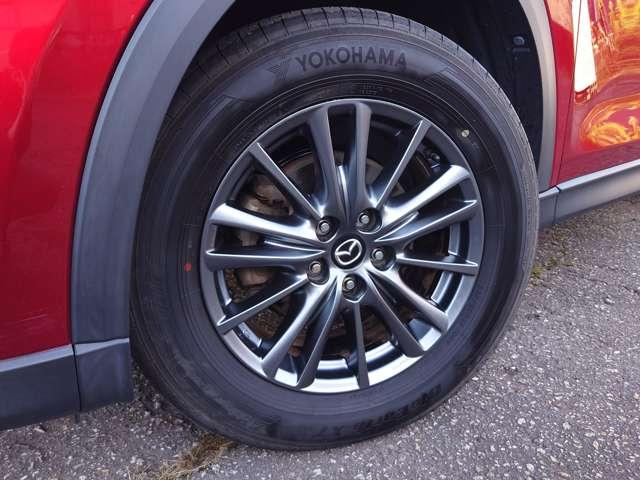 ＣＸ－５ ２．２　ＸＤ　ディーゼルターボ　オートハイビーム　レーダークルコン　ナビＴＶ　横滑り防止機能　ＵＳＢ接続　アイドリング　エアコン　アルミホイール　ＬＥＤライト　セキュリティ　サイドカメラ　パワステ　衝突安全ボディ　Ｂモニター　ＤＶＤ（18枚目）