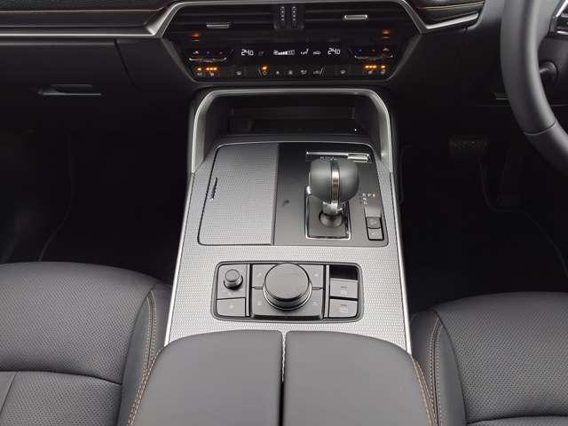 CX-60 2.5 25S Lパッケージ 4WD 試乗車UP ACC LEDライト ナビTV 本革 禁煙 パワーシート 衝突軽減 アルミホイール USB 4WD メモリナビ アイドリングストップ 横滑り防止装置 コーナーソナー Bluetooth接続(12枚目)