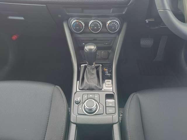 ＣＸ－３ １．５　１５Ｓ　ツーリング　パーキングセンサー　ワンオーナー車　ＬＥＤランプ　Ｂｌｕｅｔｏｏｔｈオーディオ　ＵＳＢ　ＨＢＣ　ＥＴＣ付き　Ｒカメラ　オートエアコン　ＤＶＤ再生　ｉ－ｓｔｏｐ　スマートキー　地デジ　盗難防止システム（11枚目）