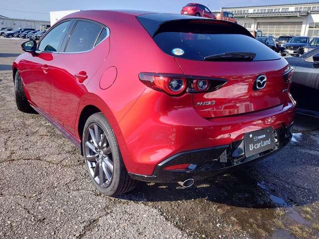 ＭＡＺＤＡ３ファストバック １．５　１５Ｓ　レザー　ツーリング　セレクション　（ブラック　試乗車ＵＰ　電動シート　全方位モニター（4枚目）