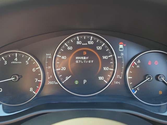 ＭＡＺＤＡ３ファストバック １．５　１５Ｓ　レザー　ツーリング　セレクション　（ブラック　試乗車ＵＰ　電動シート　全方位モニター（8枚目）