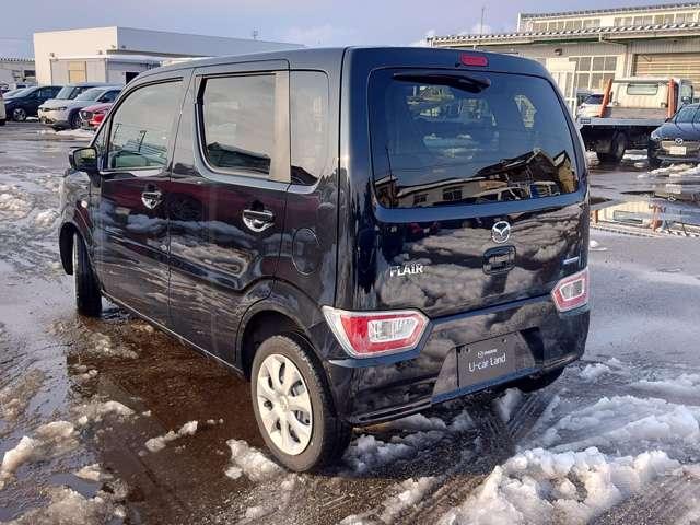 フレア ６６０　ハイブリッド　ＸＧ　レンタカーＵＰ　マニュアルエアコン　ブレーキサポート　パワーウィンドウ　フルセグＴＶ　パワーステアリング　バックカメラ　スマートキー　シートヒーター　盗難防止システム　メモリーナビ　禁煙車　キーレス（4枚目）