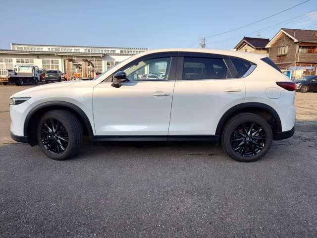 ＣＸ－５ ２．０　２０Ｓ　ブラックトーンエディション　メディアプレイヤー接続　横滑防止装置　ｂｌｕｅｔｏｏｔｈ　ワンオーナー車　Ｐセンサー　ＥＴＣ付き　メモリーナビ　オートエアコン　ｉ－ｓｔｏｐ　イモビライザー　ＵＳＢ　アルミホイール　キーレス　地デジ（3枚目）