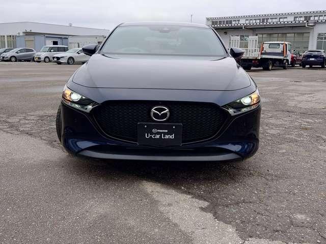ＭＡＺＤＡ３ファストバック １．５　１５Ｓ　ツーリング　衝突軽減ブレーキシステム　全周囲　サイドカメラ　ＤＶＤ再生可　パーキングセンサー　アドバンストキー　ワンオーナー車　衝突安全ボディ　キーレスエントリー　盗難防止システム　フルセグＴＶ　ＬＥＤ　ＥＴＣ（2枚目）
