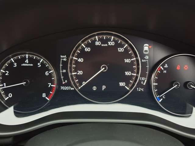 ＭＡＺＤＡ３ファストバック １．５　１５Ｓ　ツーリング　衝突軽減ブレーキシステム　全周囲　サイドカメラ　ＤＶＤ再生可　パーキングセンサー　アドバンストキー　ワンオーナー車　衝突安全ボディ　キーレスエントリー　盗難防止システム　フルセグＴＶ　ＬＥＤ　ＥＴＣ（8枚目）