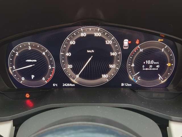 ＣＸ－６０ ３．３　ＸＤ　エクスクルーシブ　モード　ディーゼルターボ　４　アイスト　ムーンルーフ　衝突軽減ブレーキ　エアーシート　１オーナー　エアコン　地デジ　レザー　ＬＥＤライト　ＡＢＳ　ＥＴＣ　スマートキー　オートマチックハイビーム　パワーシート　ＵＳＢ　４ＷＤ　ターボ（8枚目）