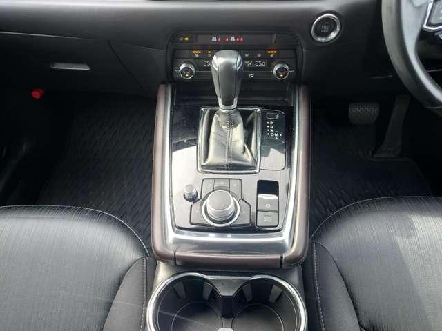 ���R�Ɏ�����낵���ʒu�Ƀi�r�E�I�[�f�B�I�̃R���g���[���X�C�b�`��z�u���Ă���܂�