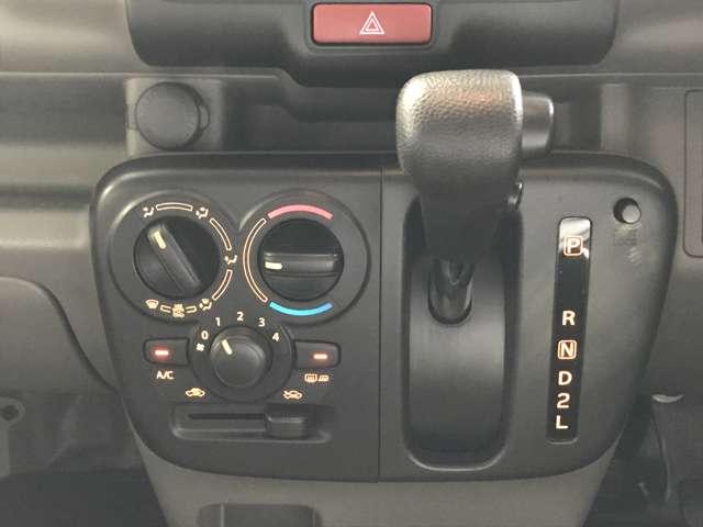 スクラム ６６０　ＰＣスペシャル　ハイルーフ　４ＷＤ　両側スライドドア　レーダーブレーキＳ　両側スライド　デュアルエアバッグ　横滑り防止　パワーウインドウ　ＡＣ　ＡＢＳ　パートタイム４ＷＤ　キーレス　ＥＴＣ　エアバック　パワーステアリング（10枚目）