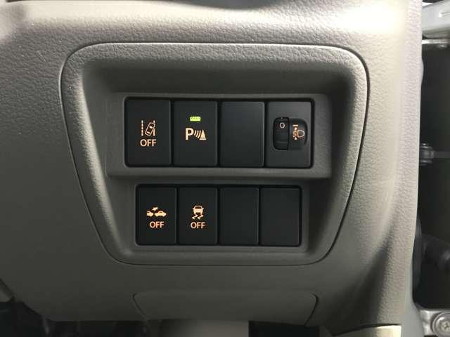 スクラム ６６０　ＰＣスペシャル　ハイルーフ　４ＷＤ　両側スライドドア　レーダーブレーキＳ　両側スライド　デュアルエアバッグ　横滑り防止　パワーウインドウ　ＡＣ　ＡＢＳ　パートタイム４ＷＤ　キーレス　ＥＴＣ　エアバック　パワーステアリング（12枚目）