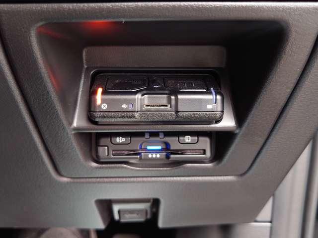 CX-60 3.3 XD Lパッケージ ディーゼルターボ 4WD パワーリアゲート Bカメラ 黒革シート LED 1オーナー テレビ AW ETC 4WD オートハイビーム スマートキー シートヒーター アイドリングストップ ターボ ミュージックプレイヤー接続可(15枚目)