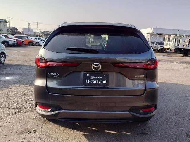 CX-80 2.5 PHEV Lパッケージ 4WD 試乗車UP パワーシート 電動リアゲート 全周囲カメラ 衝突被害軽減システム 革シート オートマチックハイビーム シートヒーター 3列シート バックカメラ アルミホイール フルセグ クリアランスソナー(5枚目)