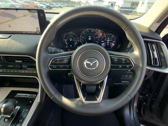 CX-80 2.5 PHEV Lパッケージ 4WD 試乗車UP パワーシート 電動リアゲート 全周囲カメラ 衝突被害軽減システム 革シート オートマチックハイビーム シートヒーター 3列シート バックカメラ アルミホイール フルセグ クリアランスソナー(13枚目)