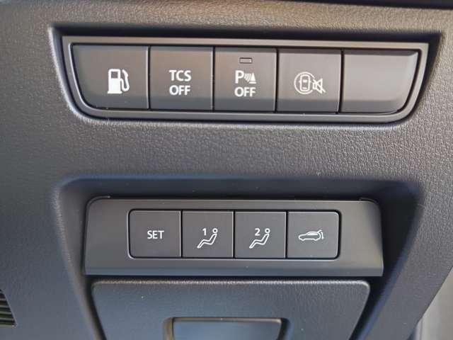 CX-80 2.5 PHEV Lパッケージ 4WD 試乗車UP パワーシート 電動リアゲート 全周囲カメラ 衝突被害軽減システム 革シート オートマチックハイビーム シートヒーター 3列シート バックカメラ アルミホイール フルセグ クリアランスソナー(14枚目)