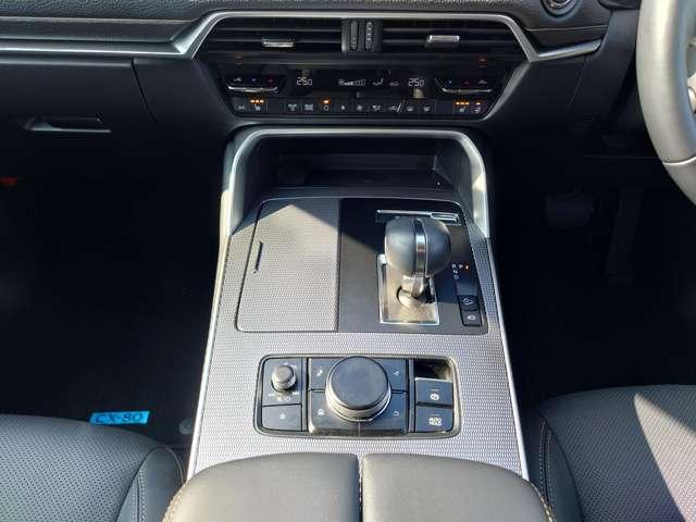 ���R�Ɏ�����낵���ʒu�Ƀi�r�E�I�[�f�B�I�̃R���g���[���X�C�b�`��z�u���Ă���܂�